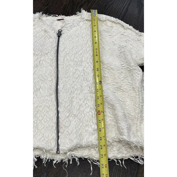 Free People Jacket Womens XS White Fringe‎ Knit Boho Zip Favorite Crush Cardigan - Picture 8 of 9
